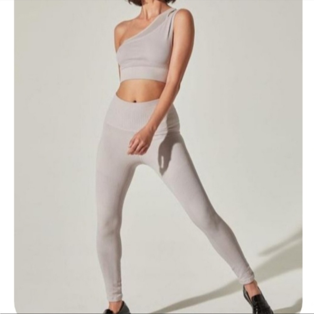 Avocado Phoenix fire  leggings size S